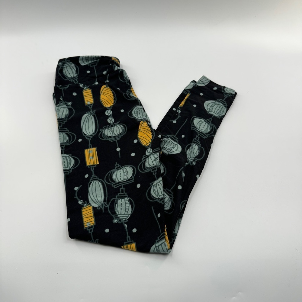 LuLaRoe One Size (OS) Leggings – Buttery Soft Stretchy Printed Leggings